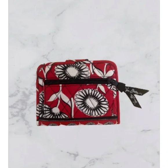 🎈🎈S O L D 🎈🎈👍👍 Vera Bradley Floral Red Black and White Quilted Wallet - Picture 5 of 12